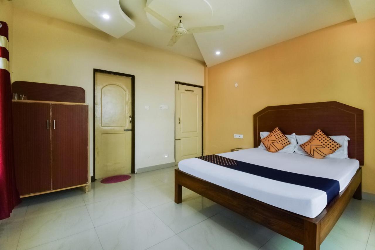 Spot On 74793 Hotel Sai Sudha Puri Exterior foto